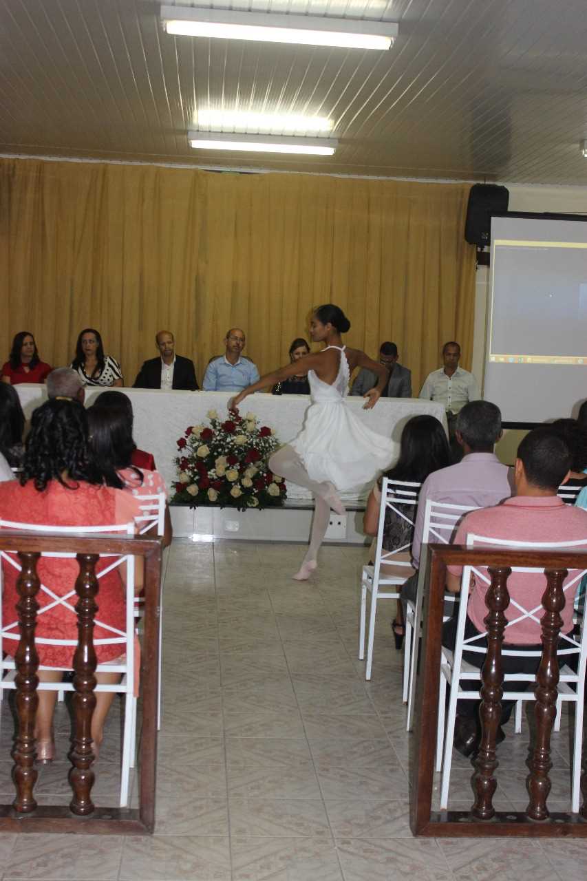 Diretores eleitos da Rede de Ensino tomam posse na Câmara de Vereadores